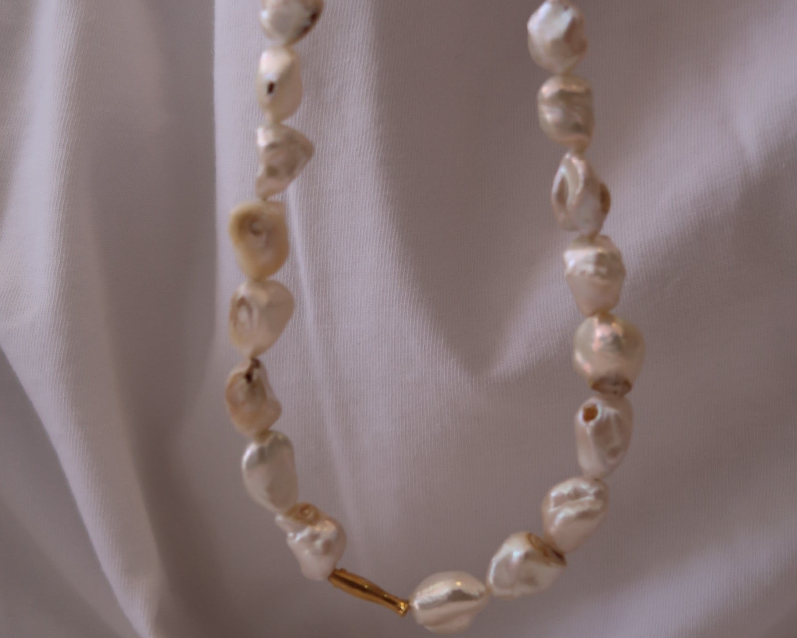 Natural pearl necklace
