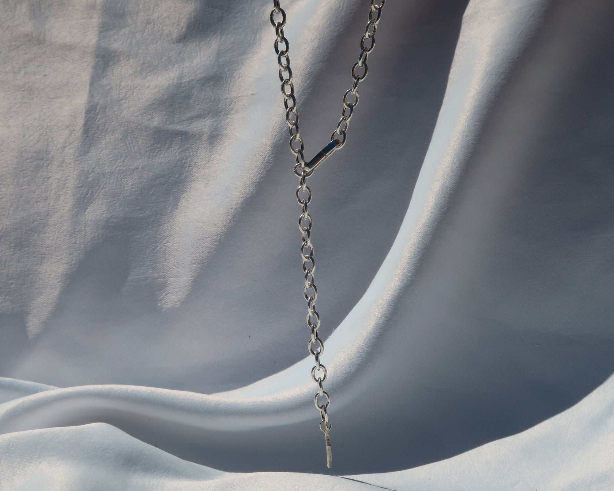 Chunky fish necklace