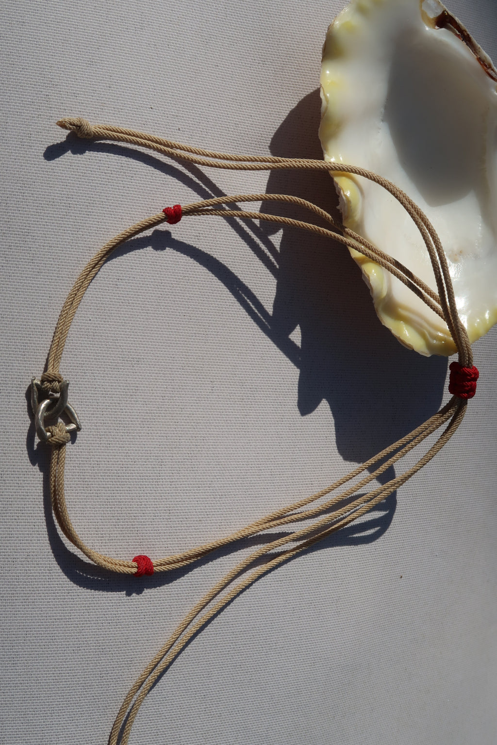 Hand in hand necklace