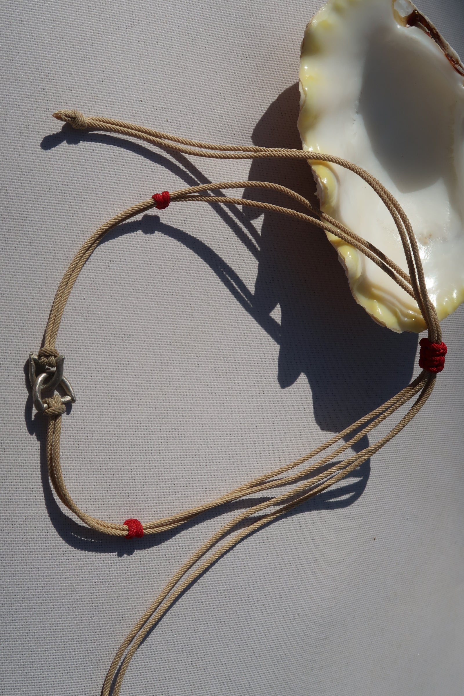 Hand in hand necklace