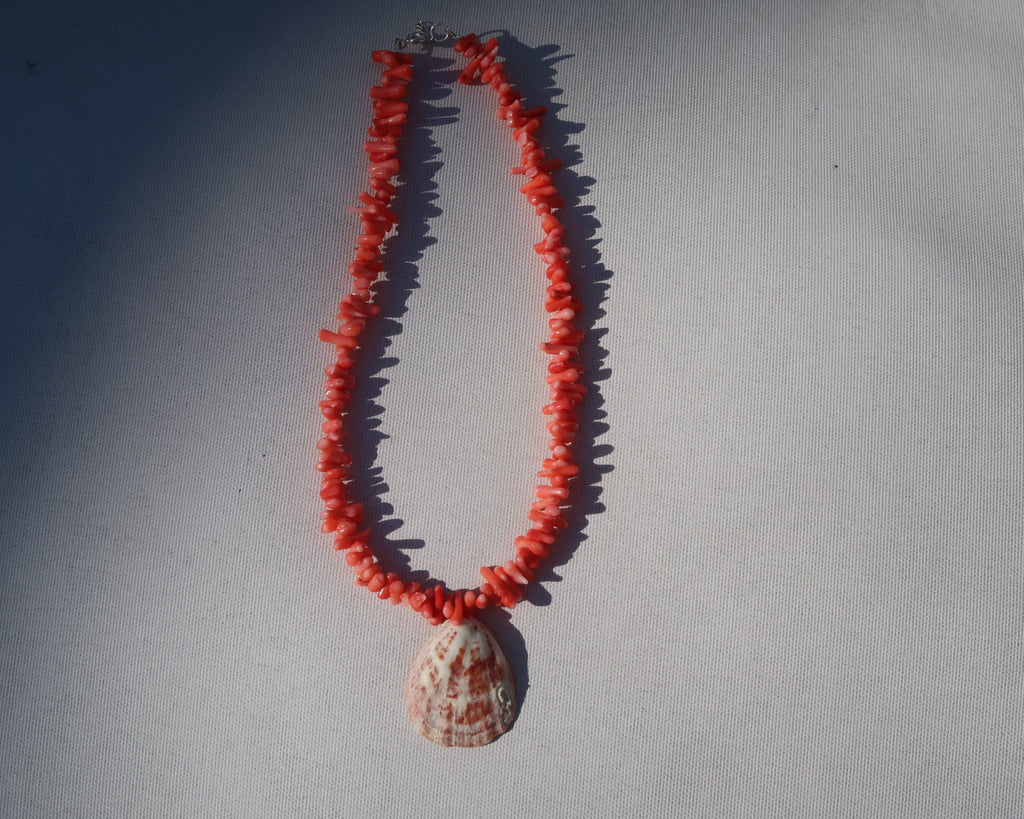 Shell necklace