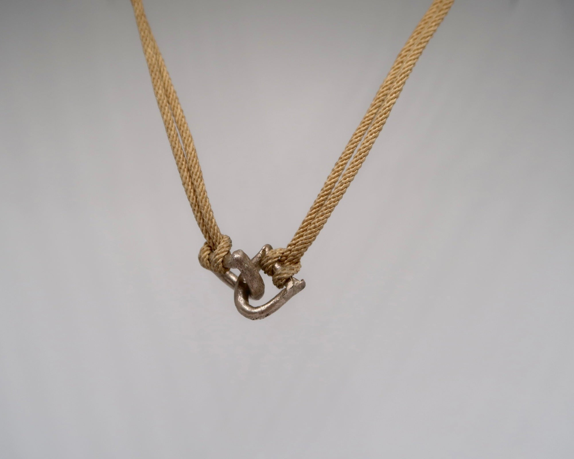 Hand in hand necklace