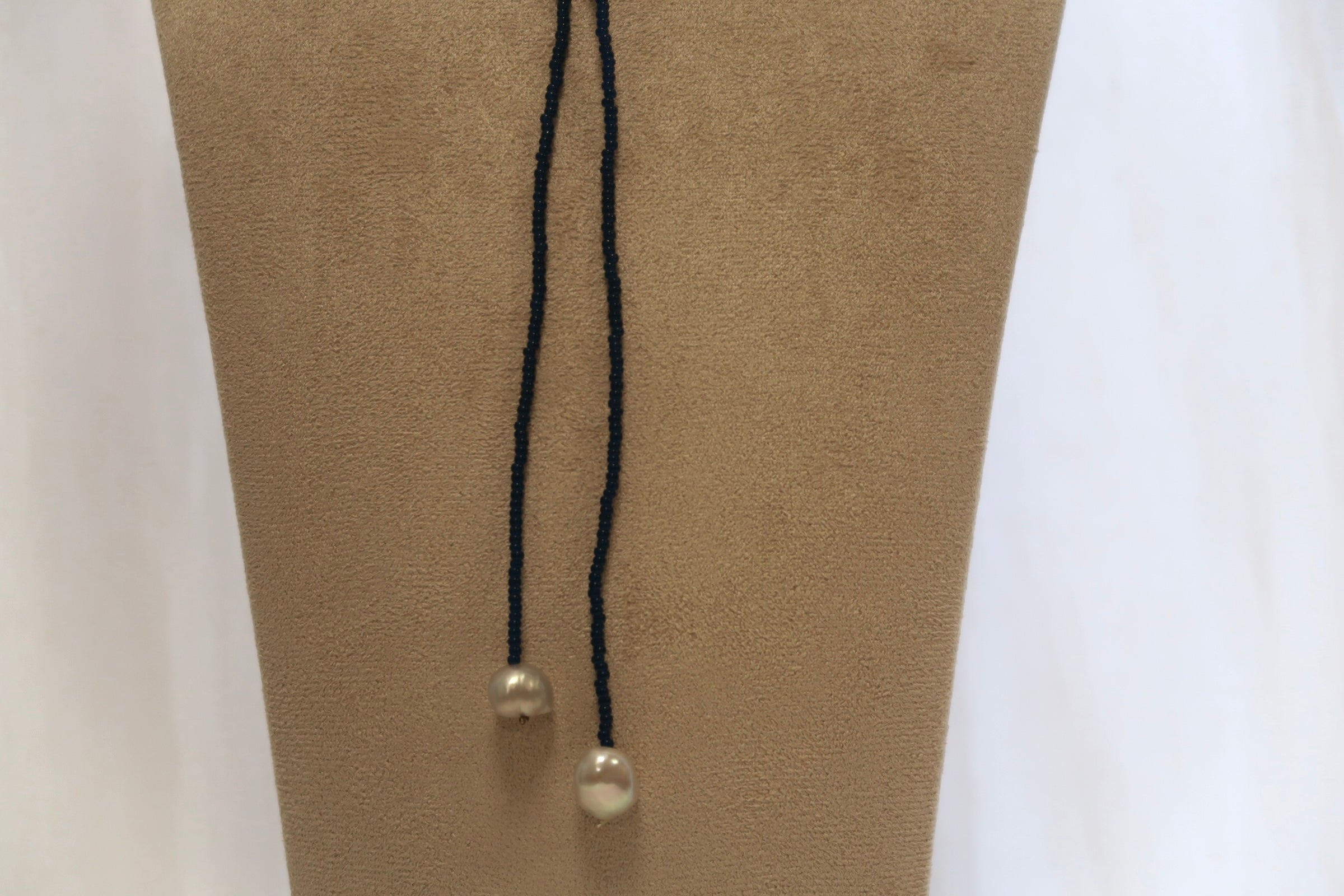 Blue and pearl necklace